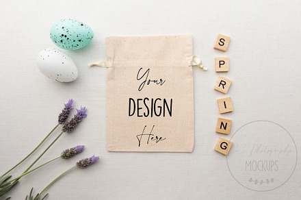 Spring Gift Bag Mockup JPG/PSD